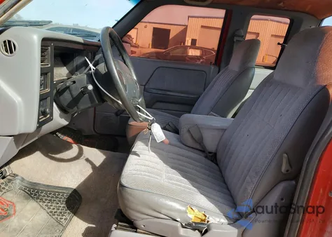 1994 Dodge Dakota z USA, uszkodzony, nr VIN 1B7GL23X9RW132341